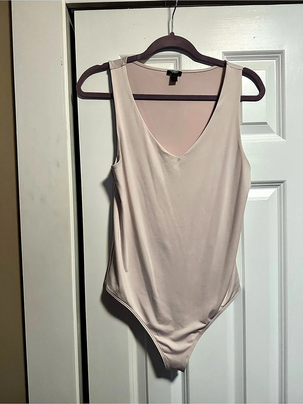 Express Body Contour V-Neck Bodysuit Pink Medium